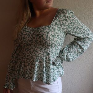 🌸Empire waist square neck blouse